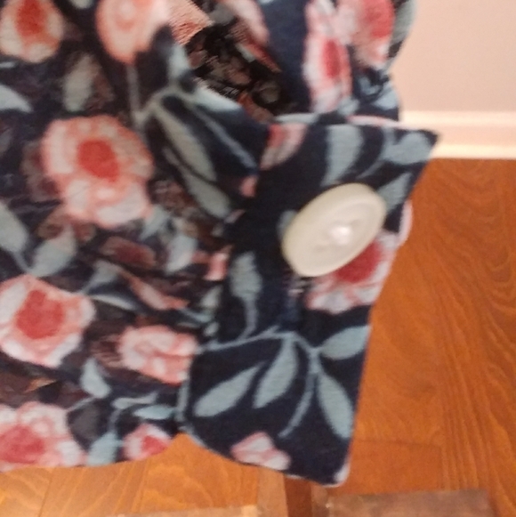 Loft Black Floral Long Sleeves Blouse Top Size S Pullover Tie Front - Picture 8 of 11